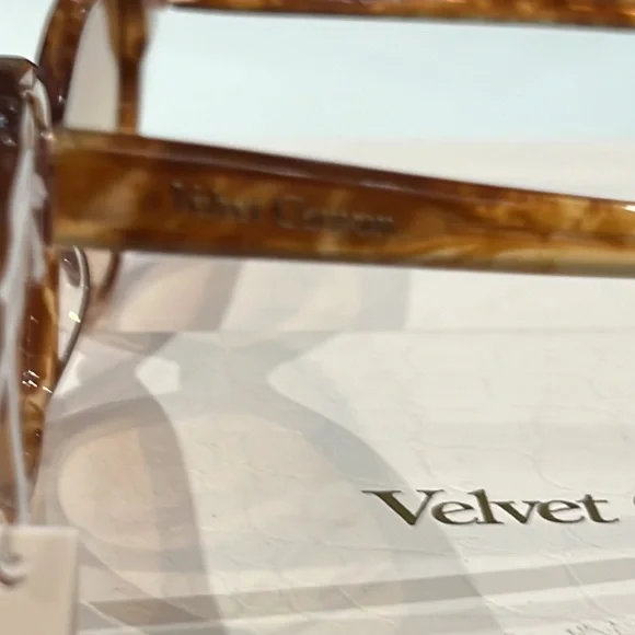 Velvet Canyon Femme Chat Glasses - Picture 5 of 7